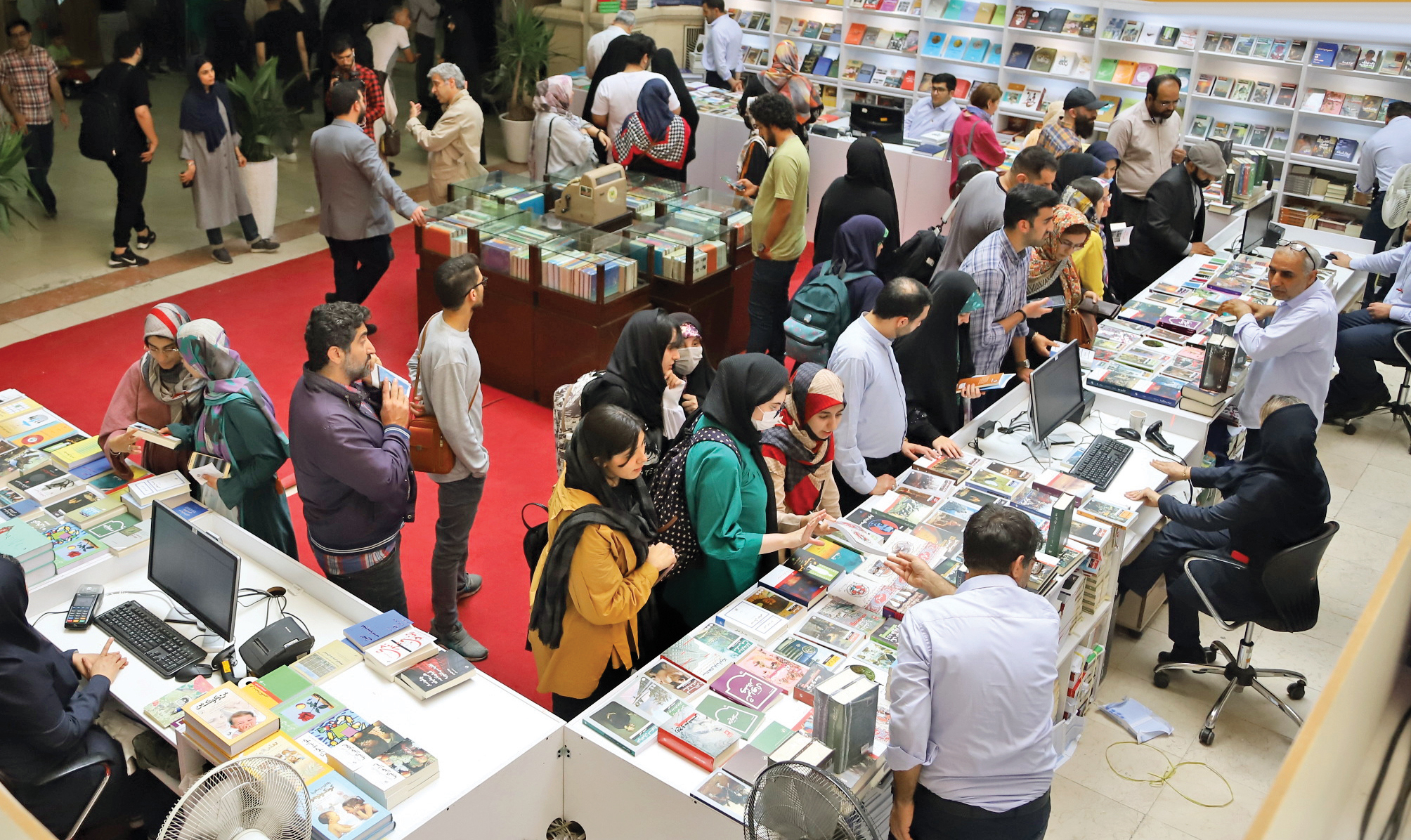 مشکلات اقتصادی؛ دغدغه ناشران شهرستانی