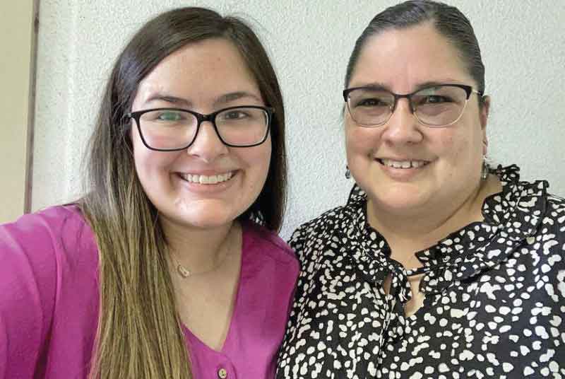 مادر و دختر شاگرد اول