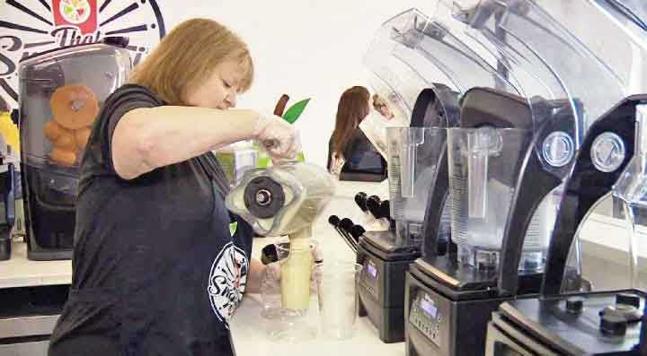 آبمیوه‌فروشی خیلی ویژه