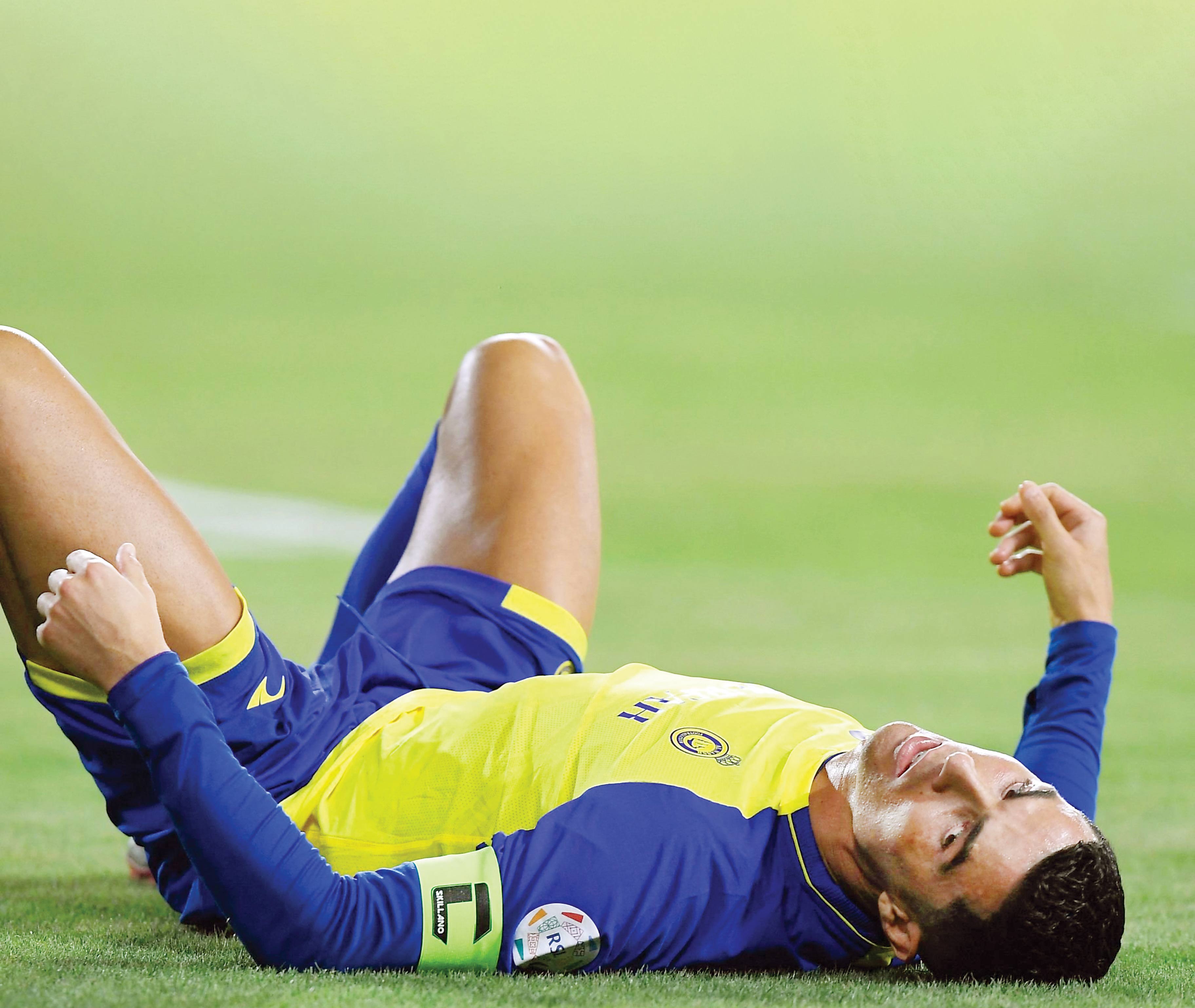 از مسی عقب افتاد