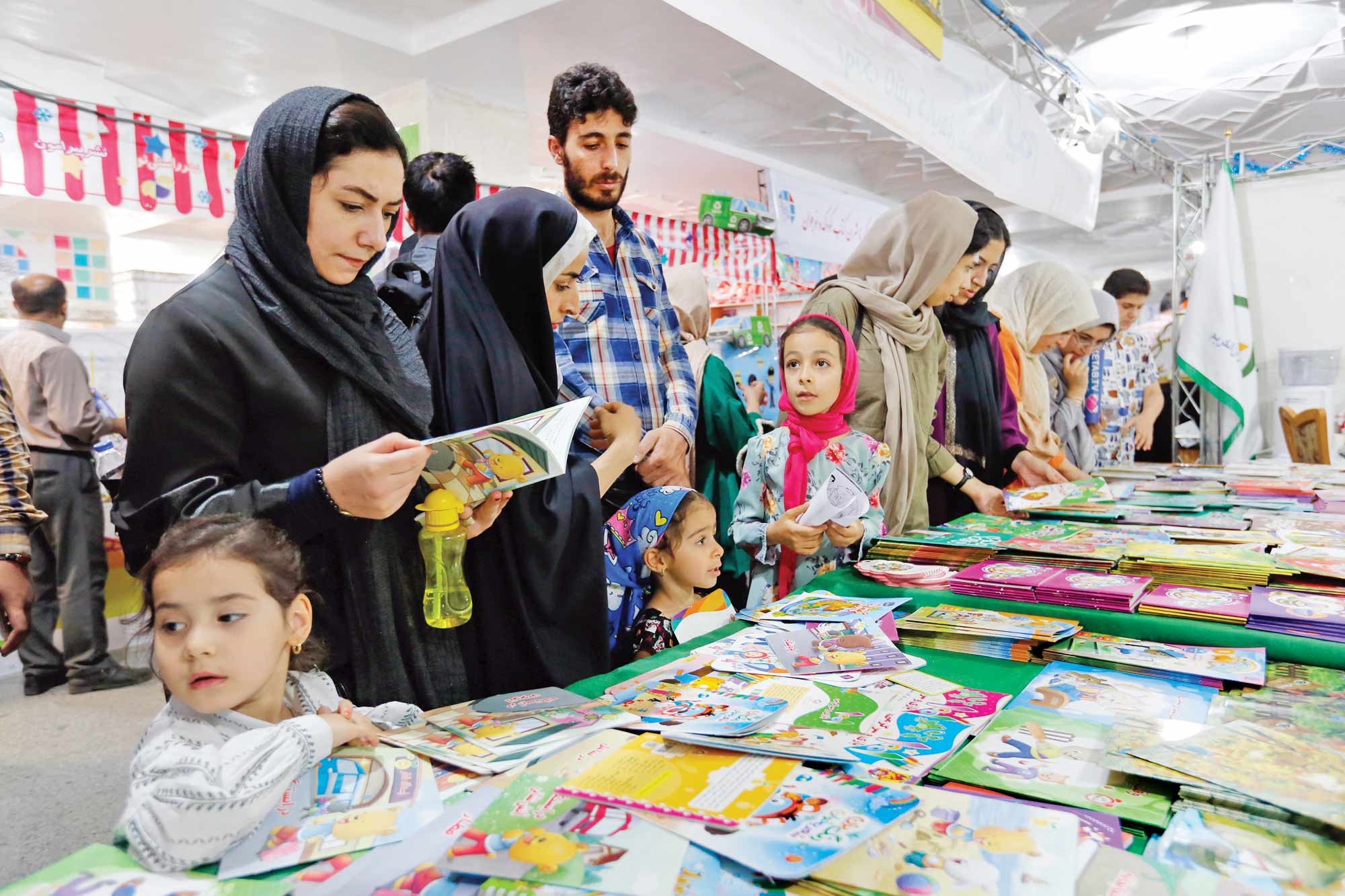 جلوی کتاب‌سازی برای کودک و نوجوان را بگیرید