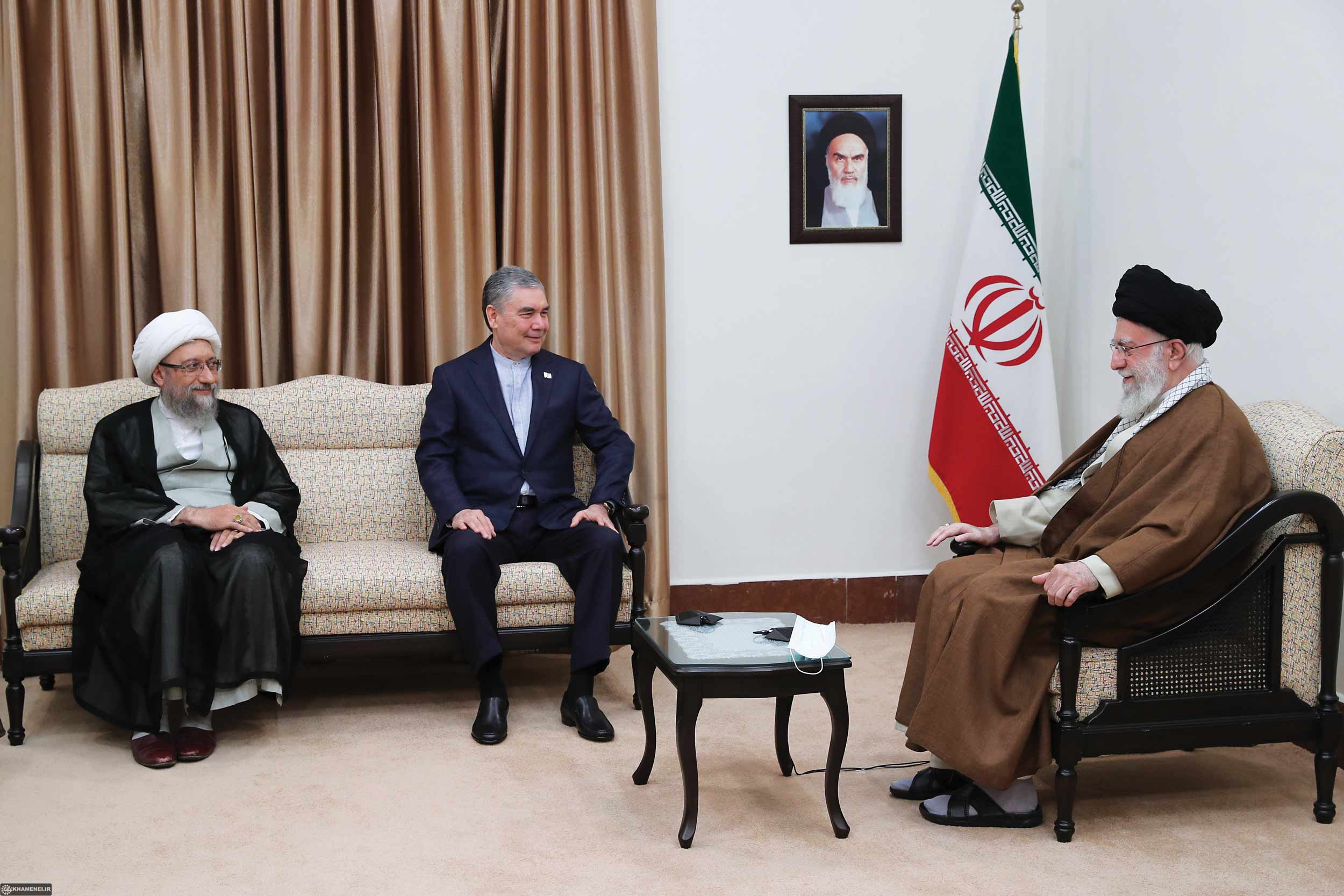 ایران و ترکمنستان خویشاوند هستند