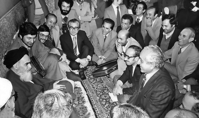 گره‌گشایی سر ساعت 10