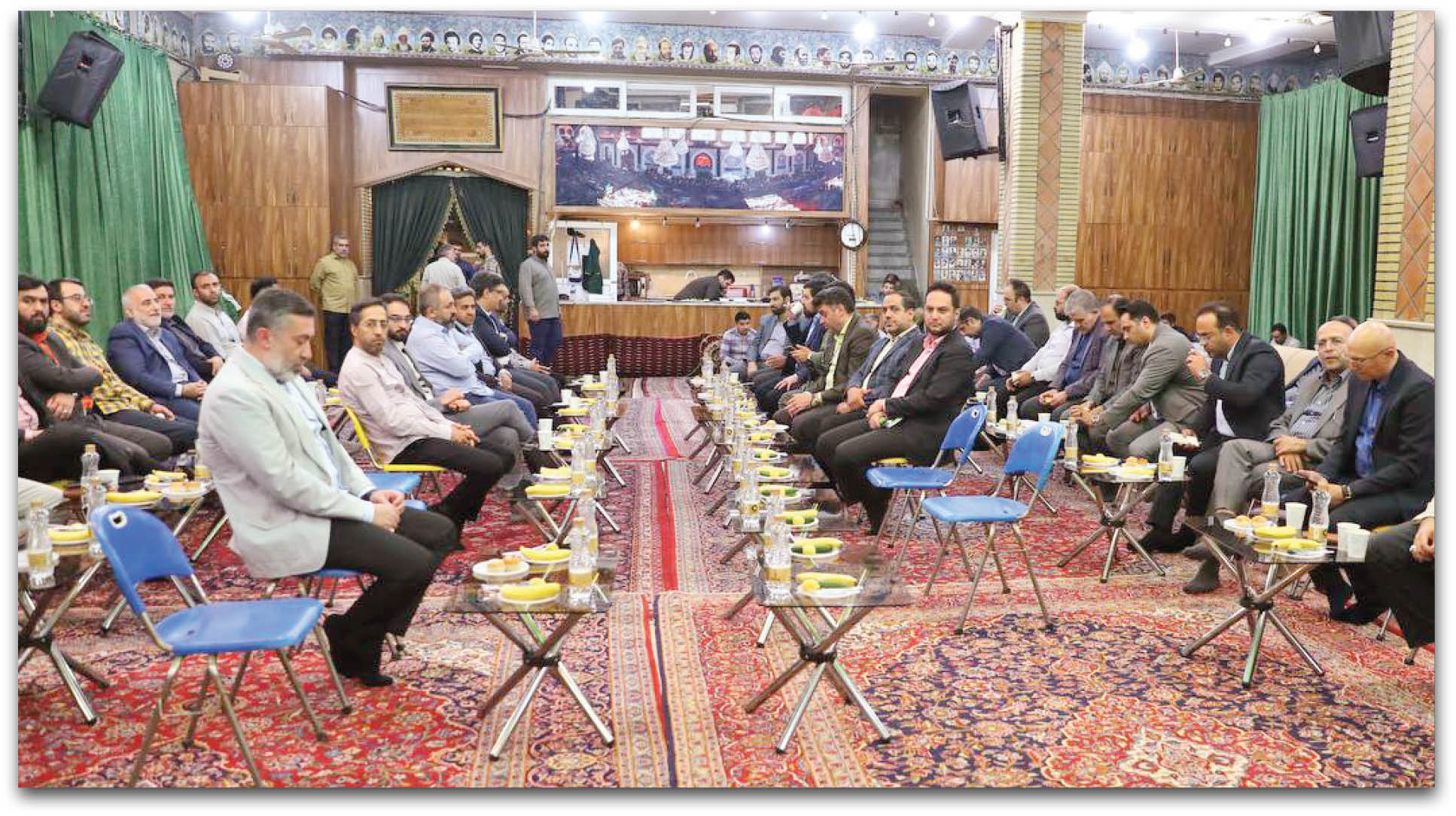 نشست هماهنگی اجتماع امام رضایی ها و عاشقان امام هشتم در حسینیه موج الحسین