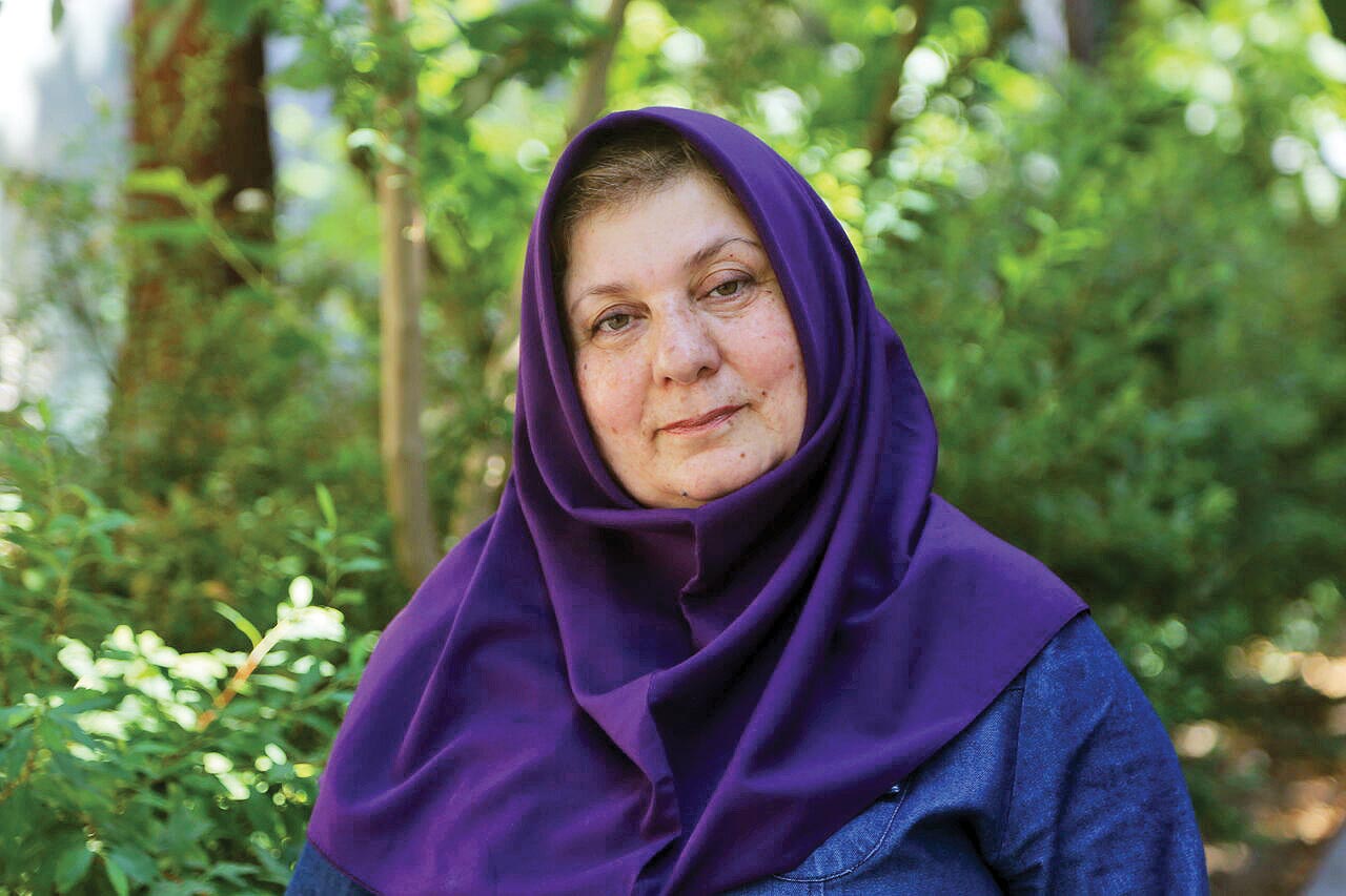 خانم بازیگر، بیرون از قاب تلویزیون