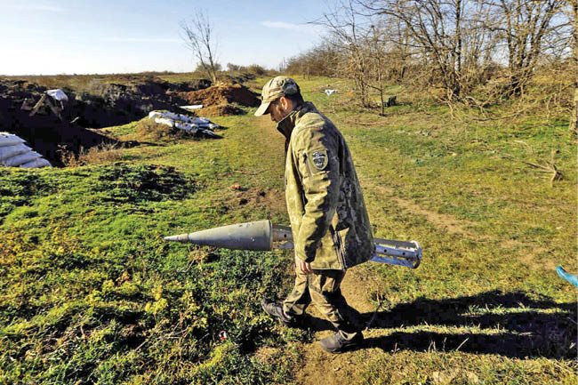 استفاده از بمب خوشه‌ای جنایت جنگی است