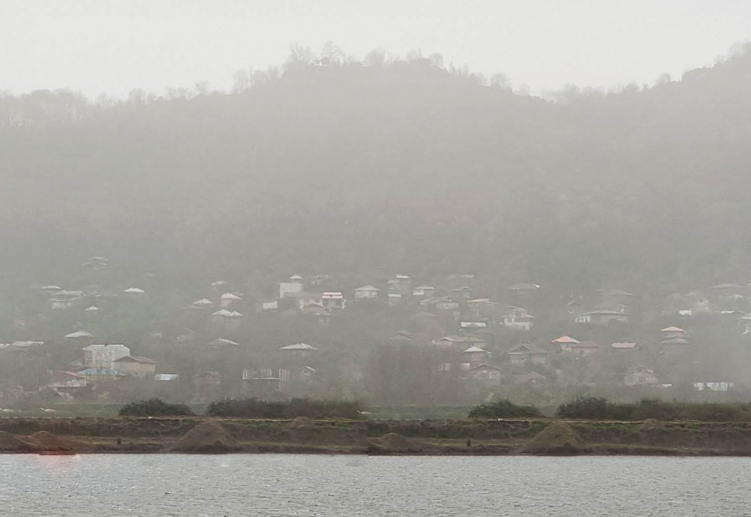 گردوغبار خارجی بر سر جنگل هیرکانی