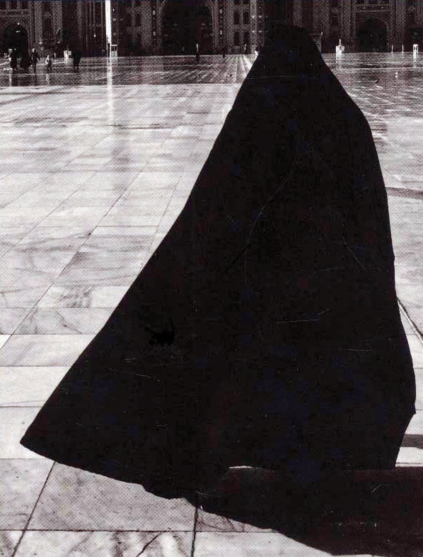 پشت دربِ آفتاب‌گرفتگی