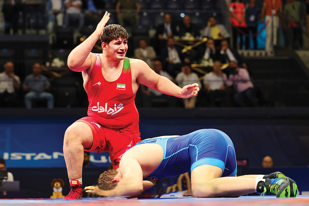 از مدالم راضی نیستم