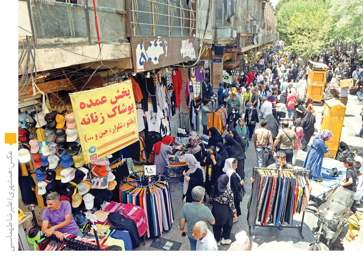 مطالبه بازاریان برای ساماندهی دستفروشان