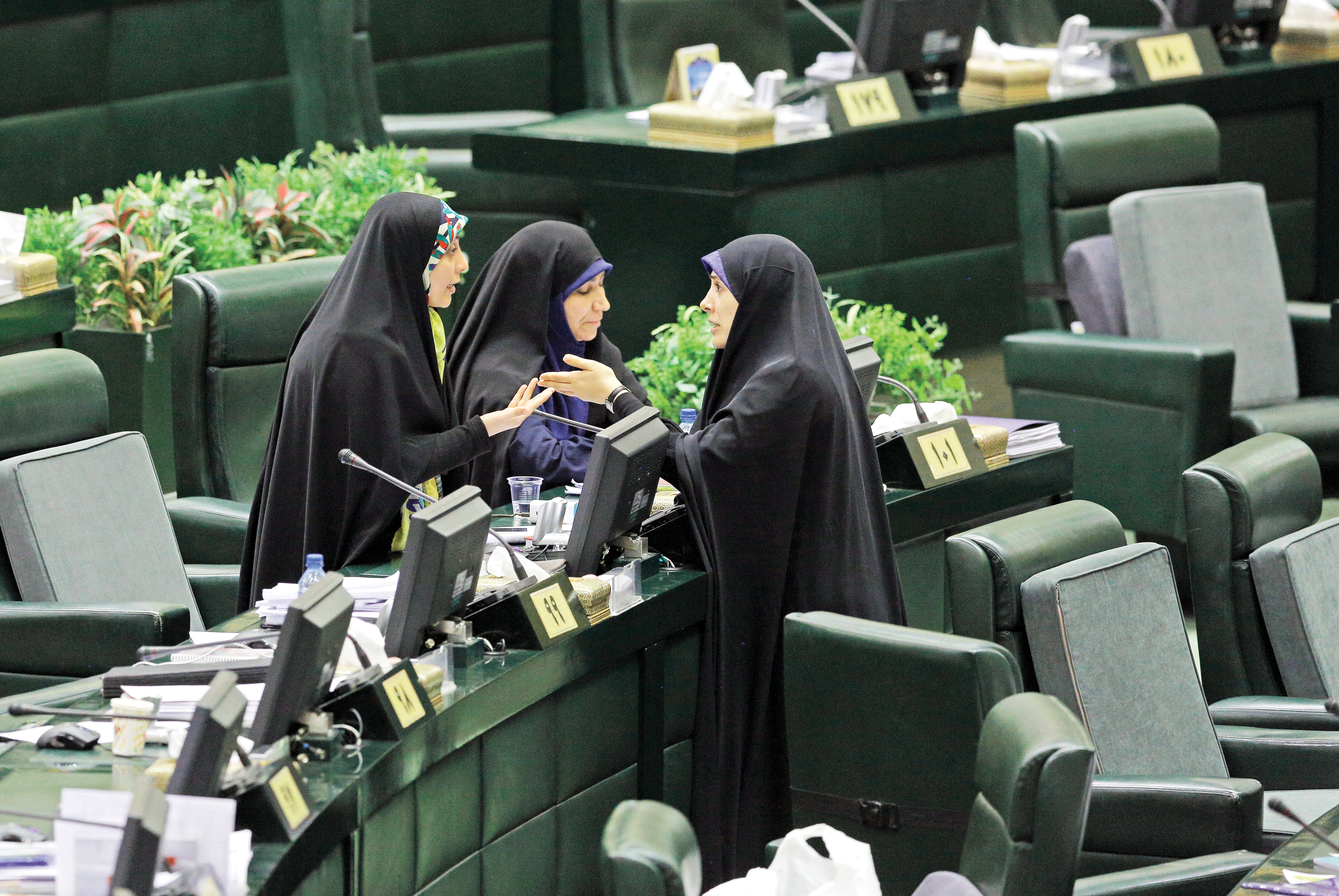 افزایش‌ ثبت نام زنان در انتخابات