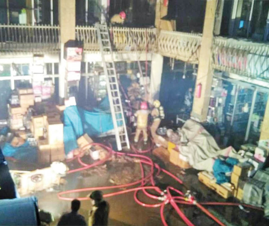 چرا بازار طعمه حریق شد؟