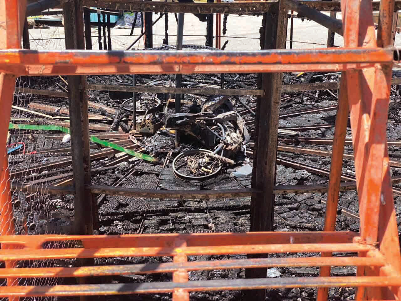 «دیوار مرگ» آتش گرفت