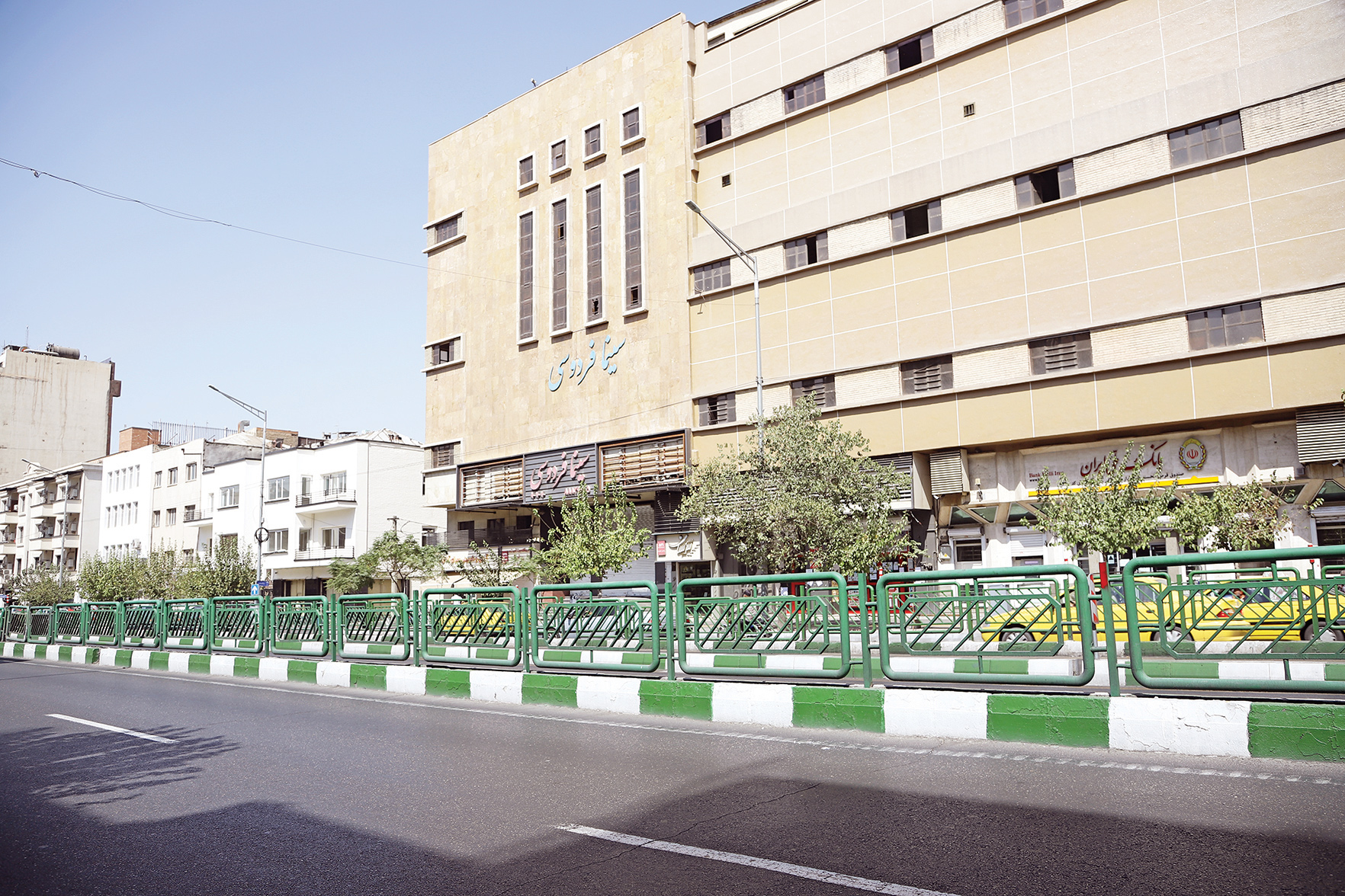 سینما و گالری در خدمت امور عام‌المنفعه