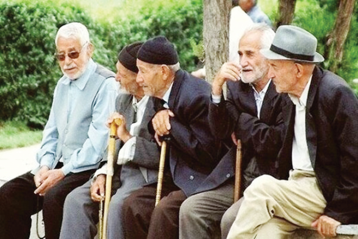 مبنای حقوق بازنشستگی چند سال باشد؟