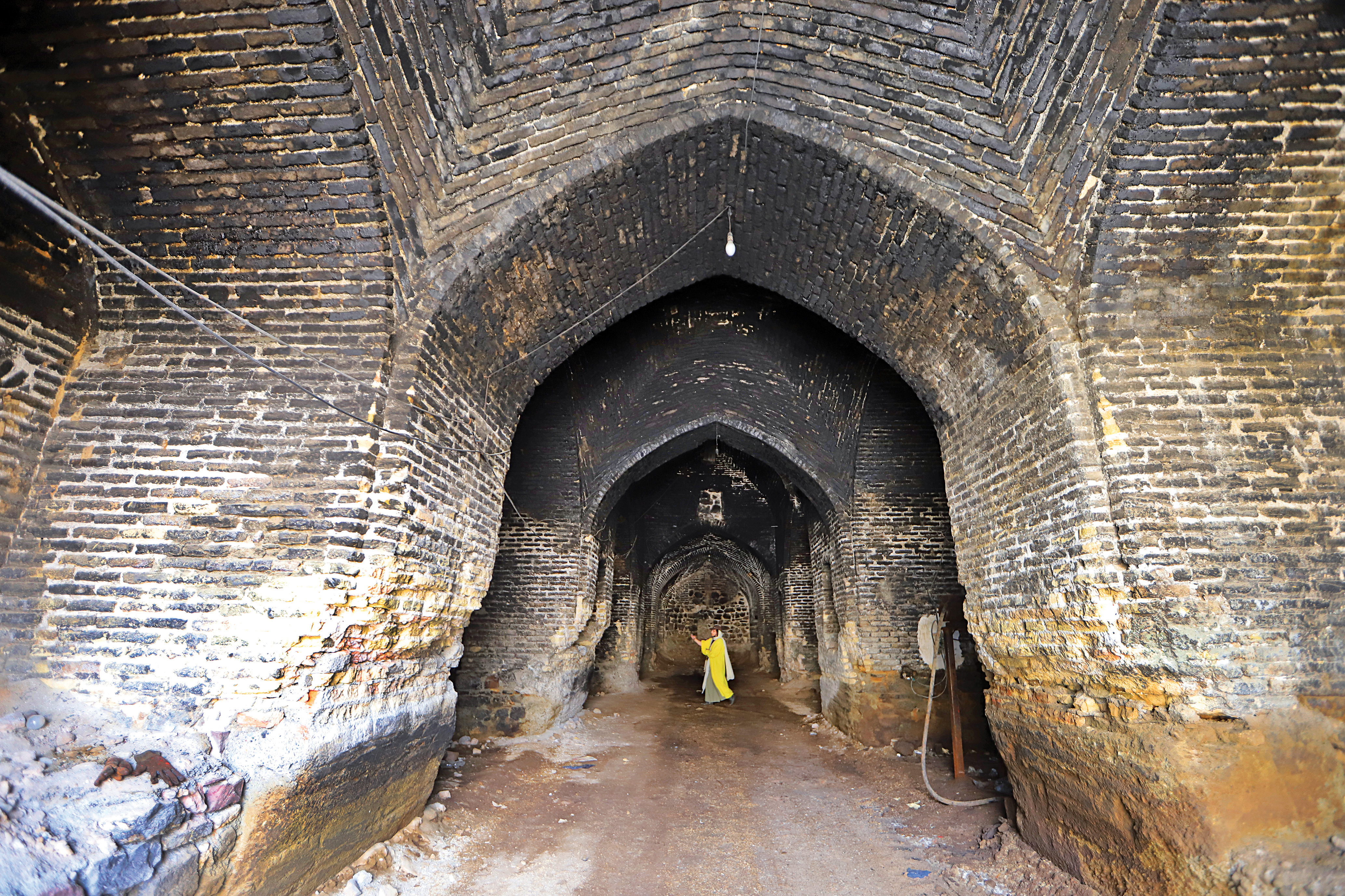 گدوک؛ محل دفن تاریخ