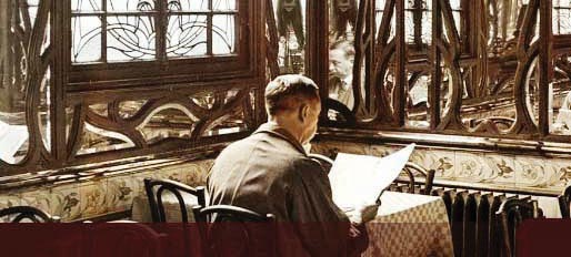 بر دیوار کافه