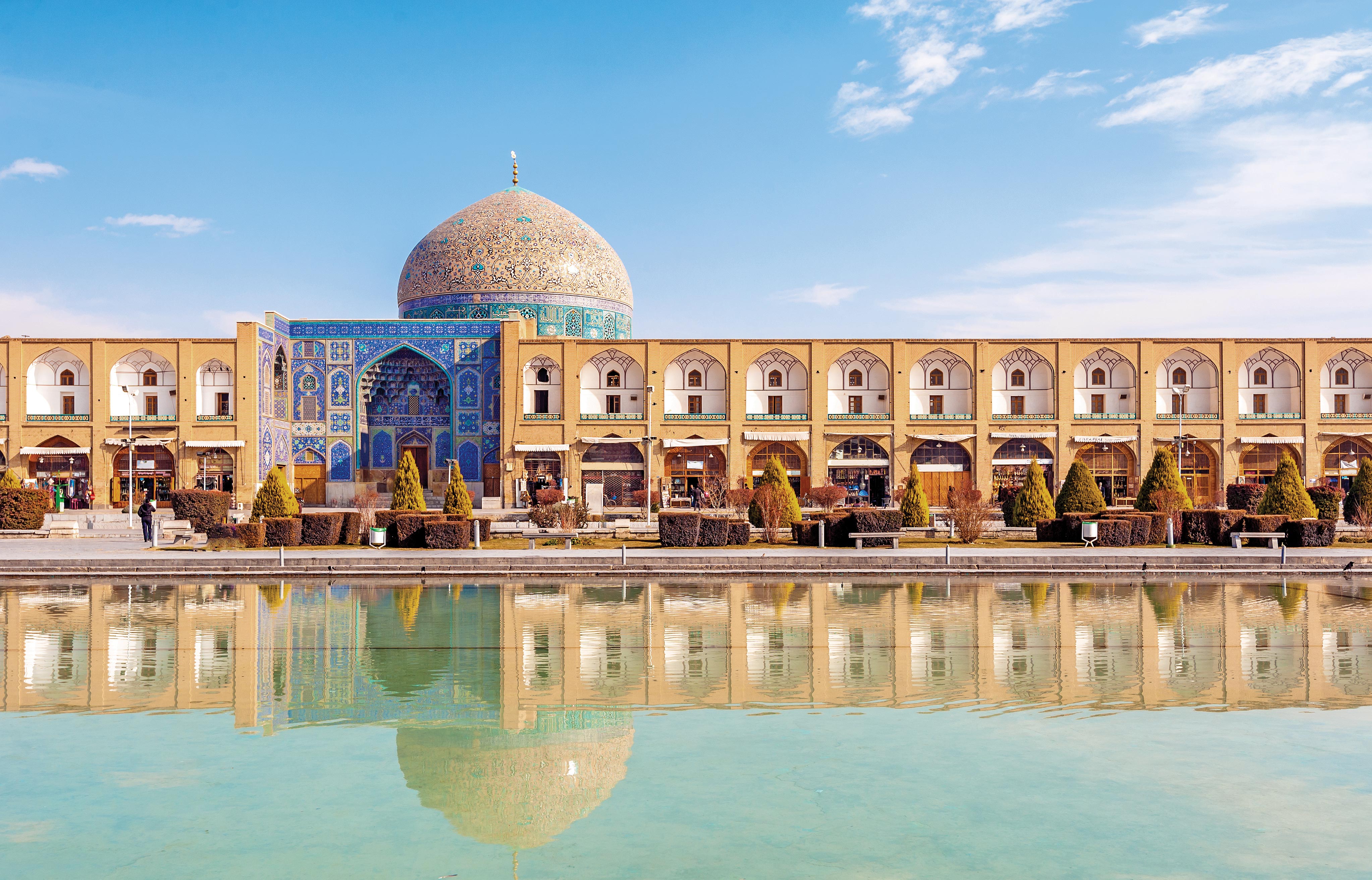 نصف جهان به زبان ایتالیایی