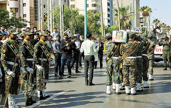 تشییع پیکر «شهید امنیت» در بندرعباس