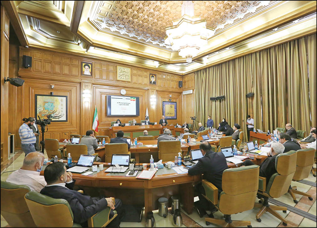 فشار شورا به ‌خودروسازان: به وعده‌تان عمل‌کنید