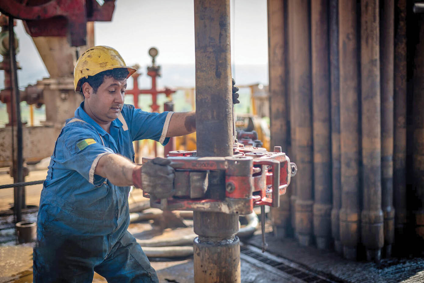 یک بشکه نفت چقدر است؟