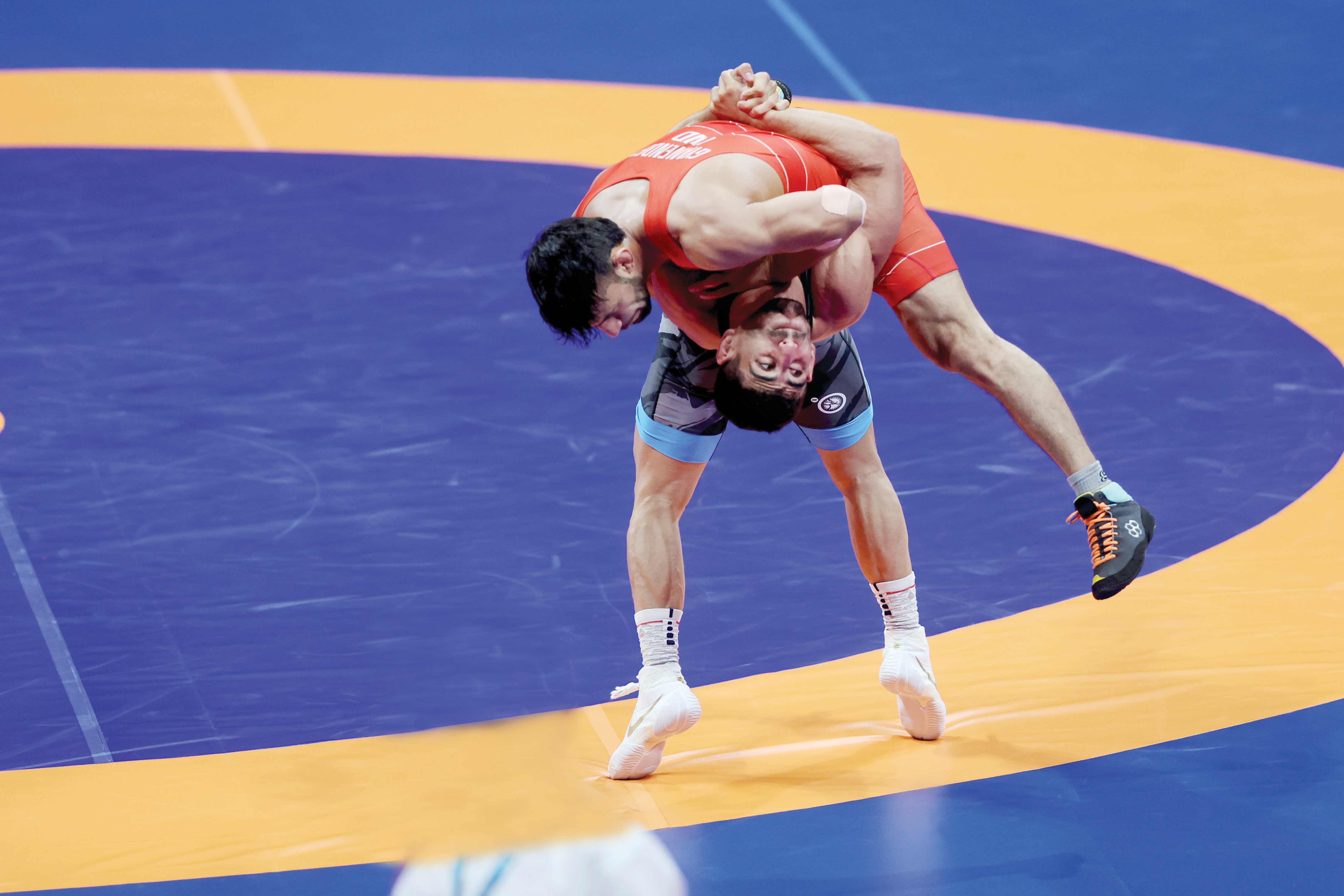 استارت بی‌طلا