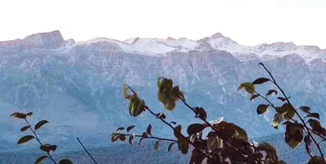 اولین برف پاییزی در 2استان