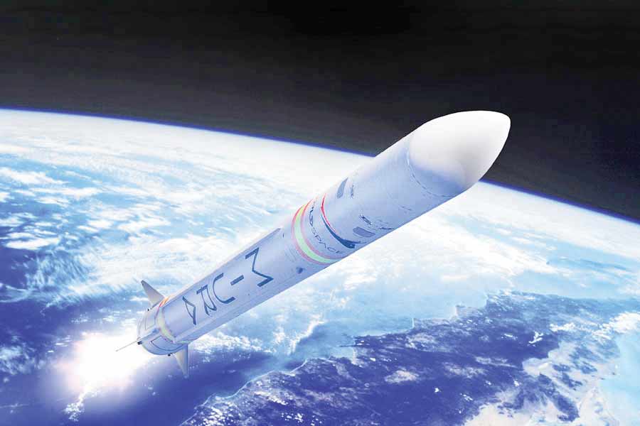 شکست اسپانیا در رسیدن به مدار زمین