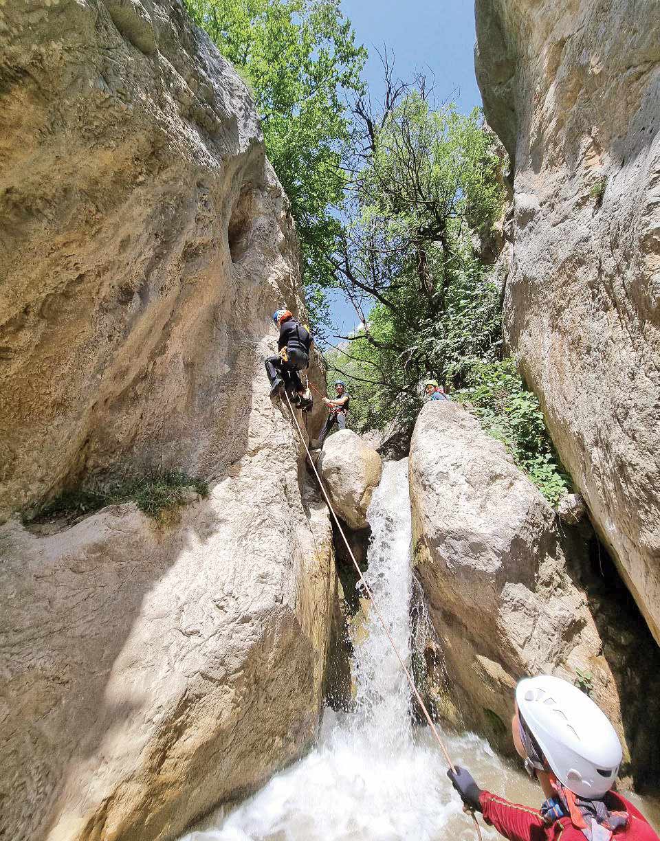 طبیعت بکر شرق تهران همیشه تماشایی است