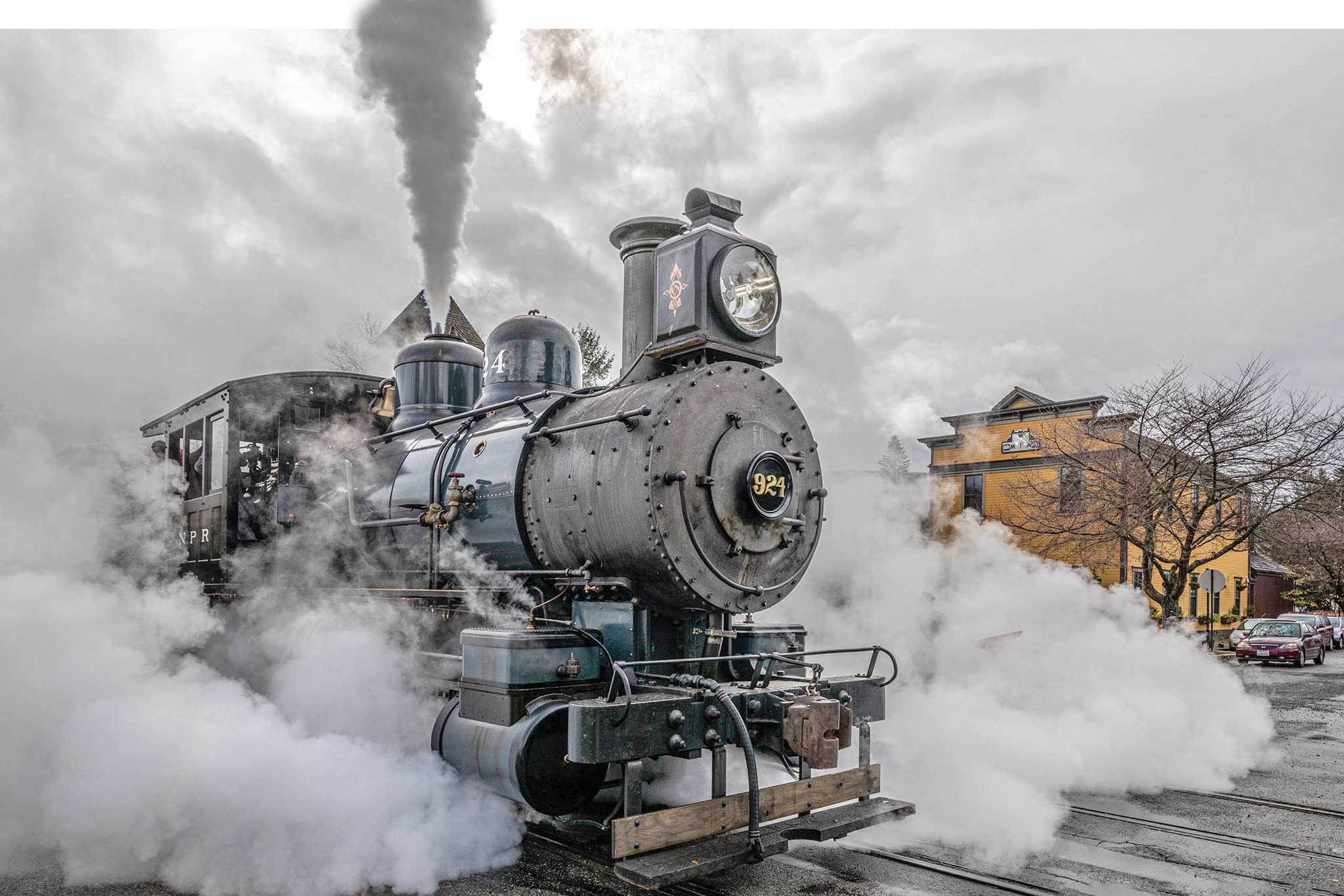 از کشیدن با اسب روی ریل تا ترن‌هایی که روی هوا حرکت می‌کنند