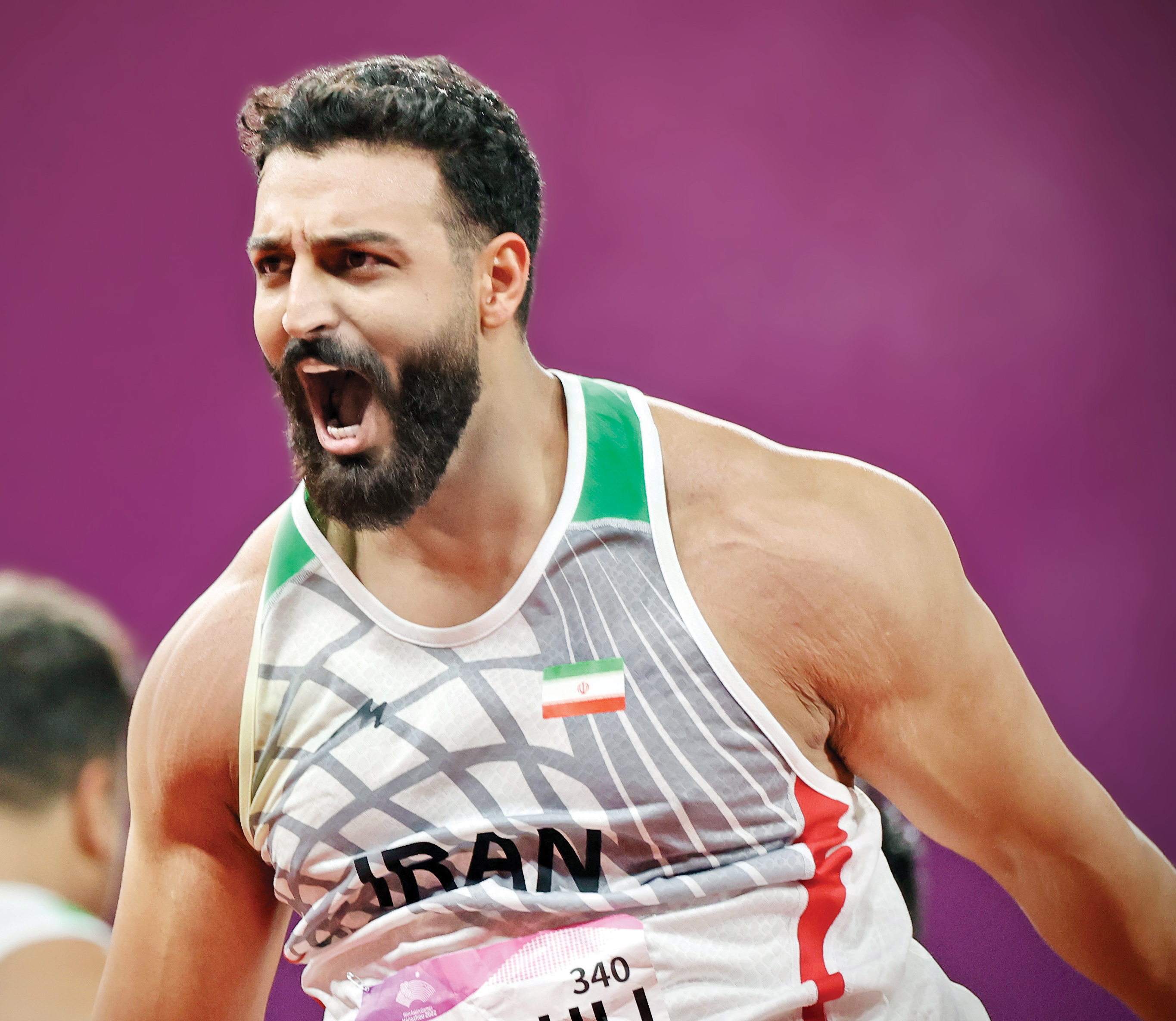 برای مردم طلا گرفتم