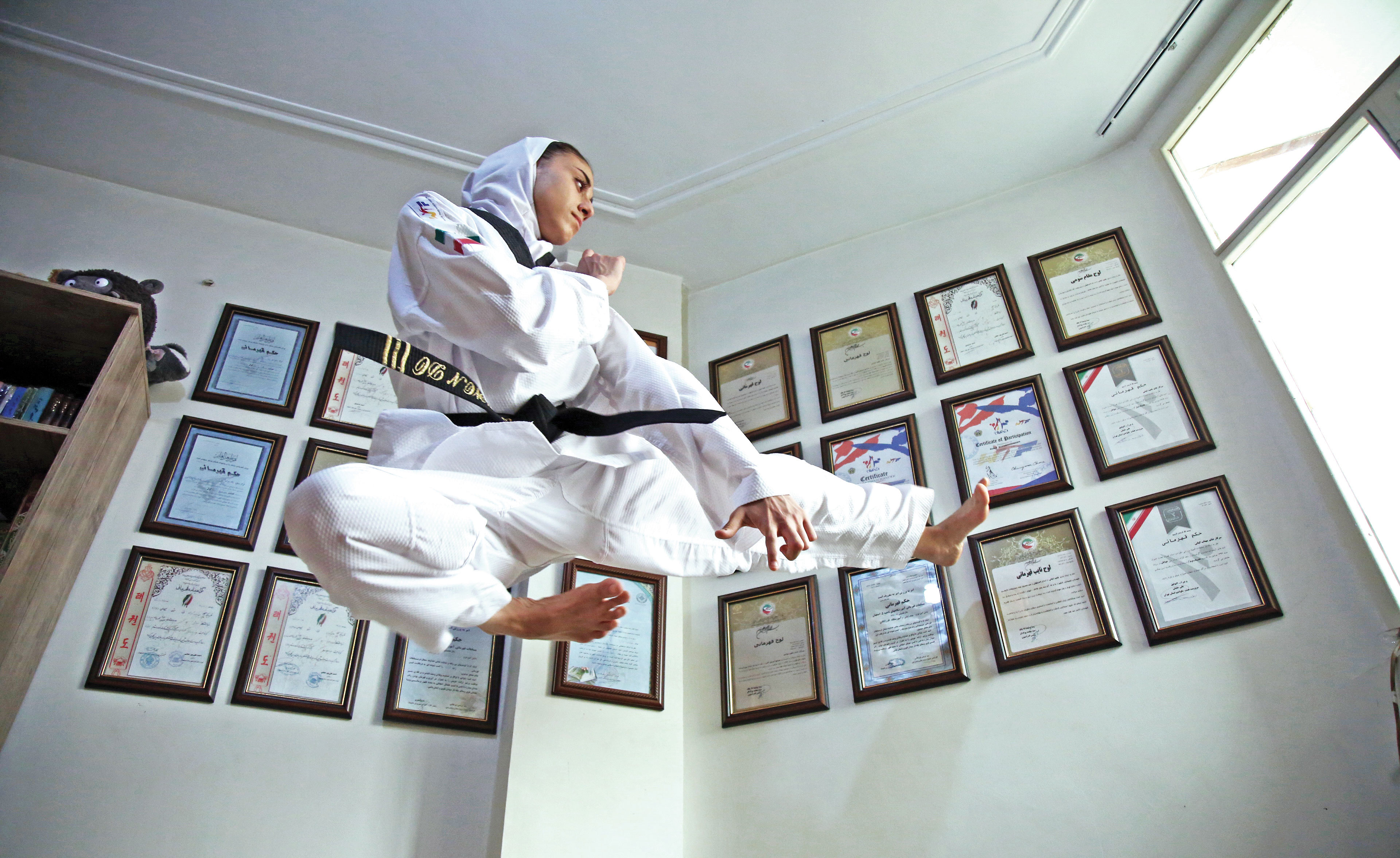 مدیون اشتباه مادرم هستم!