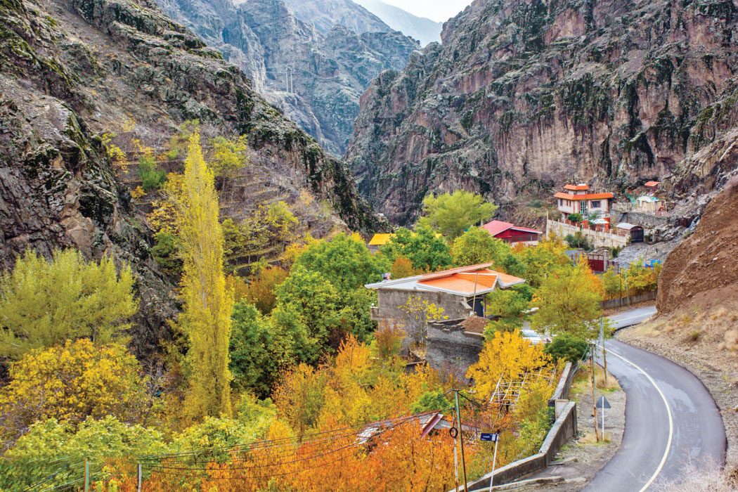 روستاها بهترین مقصد سفر در فصل هزار رنگ هستند