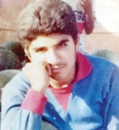 نوجوانی با لباس عراقی‌ها