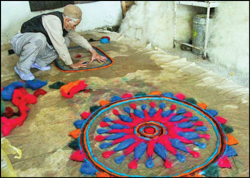 جشنواره گردشگری در قطب نمدمالی