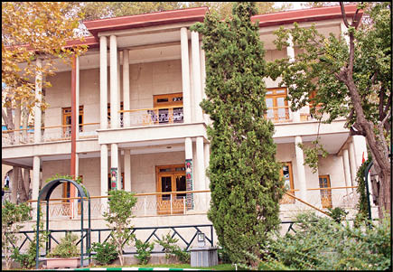 کاخ مظفری دارآباد