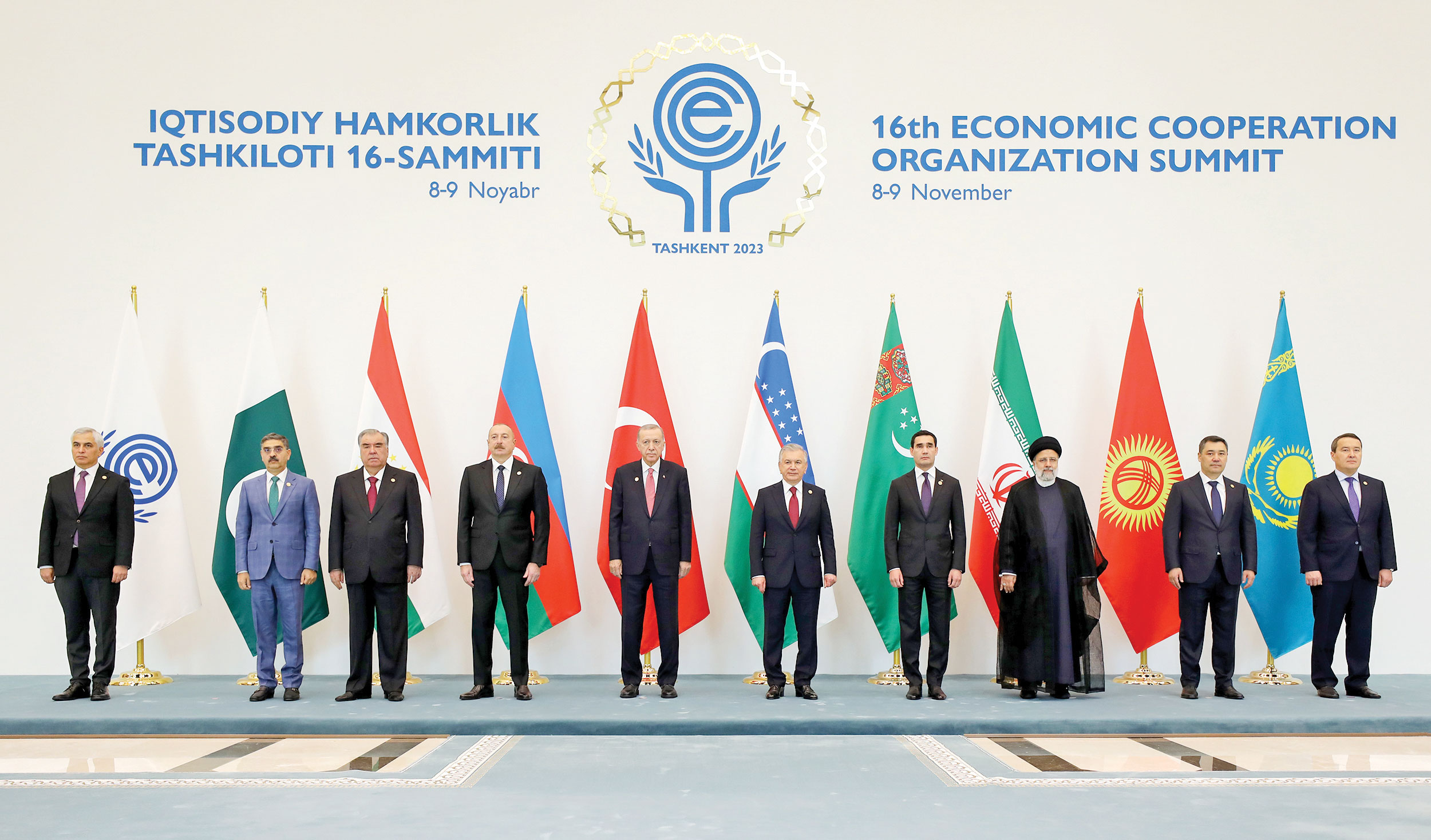 رایزنی‌های رئیسی در اجلاس سران سازمان اکو