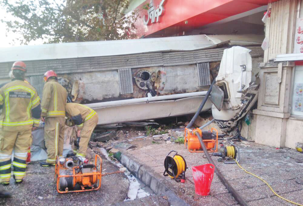 فداکاری راننده تانکر تا پای جان