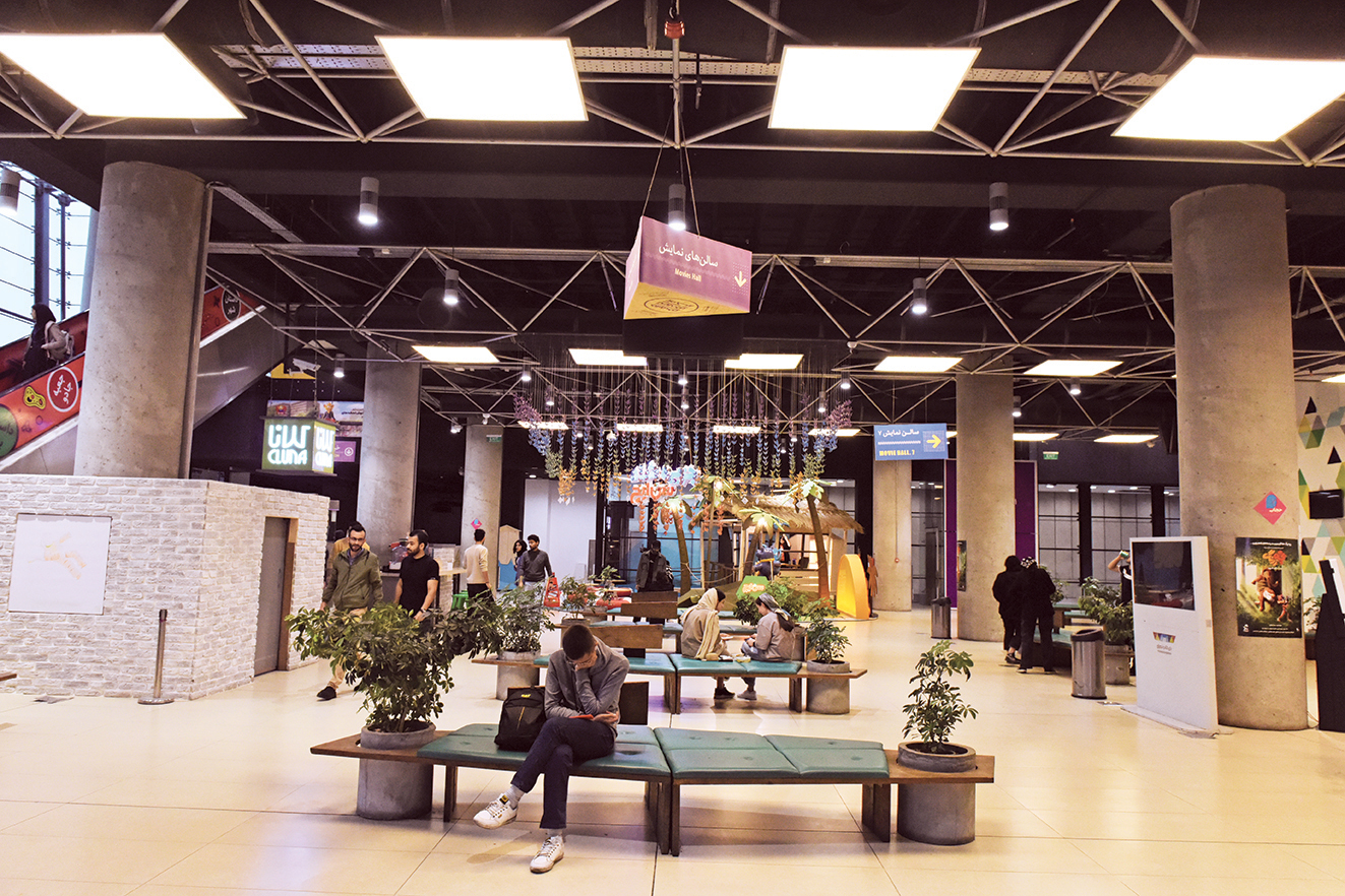 دراین لوکیشن‌ها می‌توانید با حال و هوای متفاوتی کتاب بخوانید