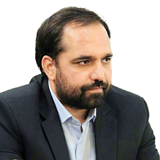 فرهنگ کتابخانه و کتابخوانی باید نهادینه شود