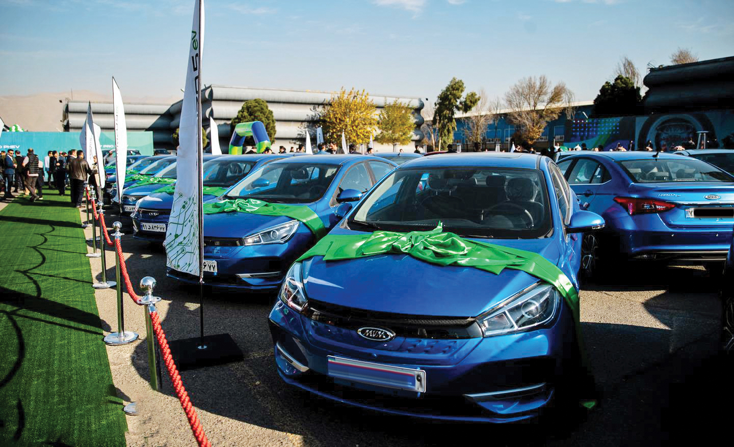 خودروهای تمام برقی تحویل تاکسیرانی شد