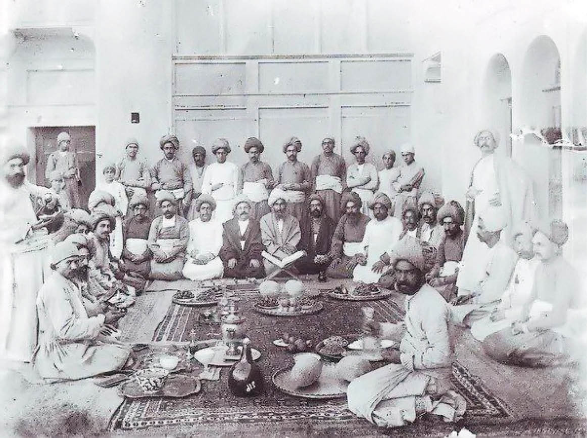 پذیرایی با مجمعه‌‌های مسی در عهد ناصری