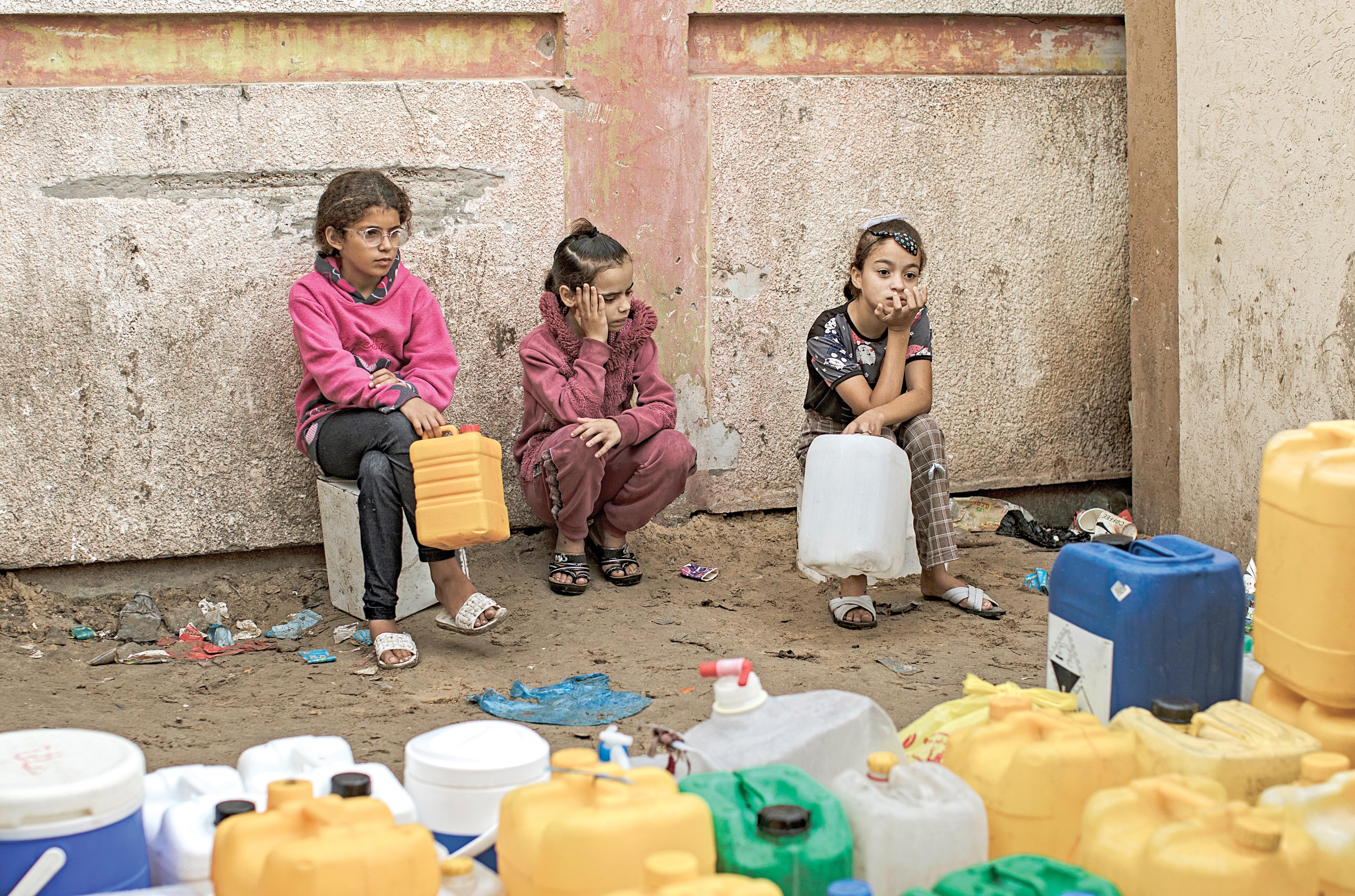 بعد إحباط وصول المساعدات الإنسانية...