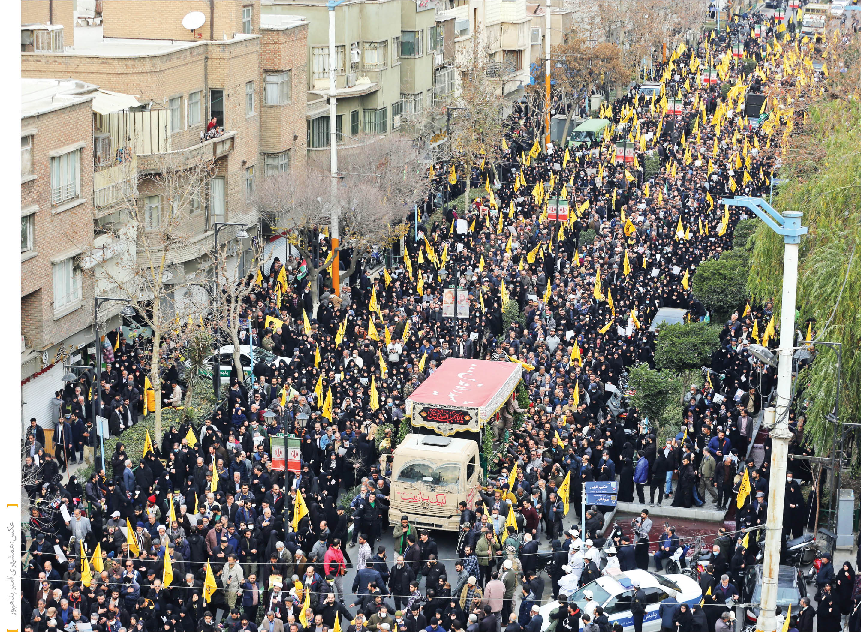 پیکر شهید سید رضی با حضور پرشور مردم تشییع شد