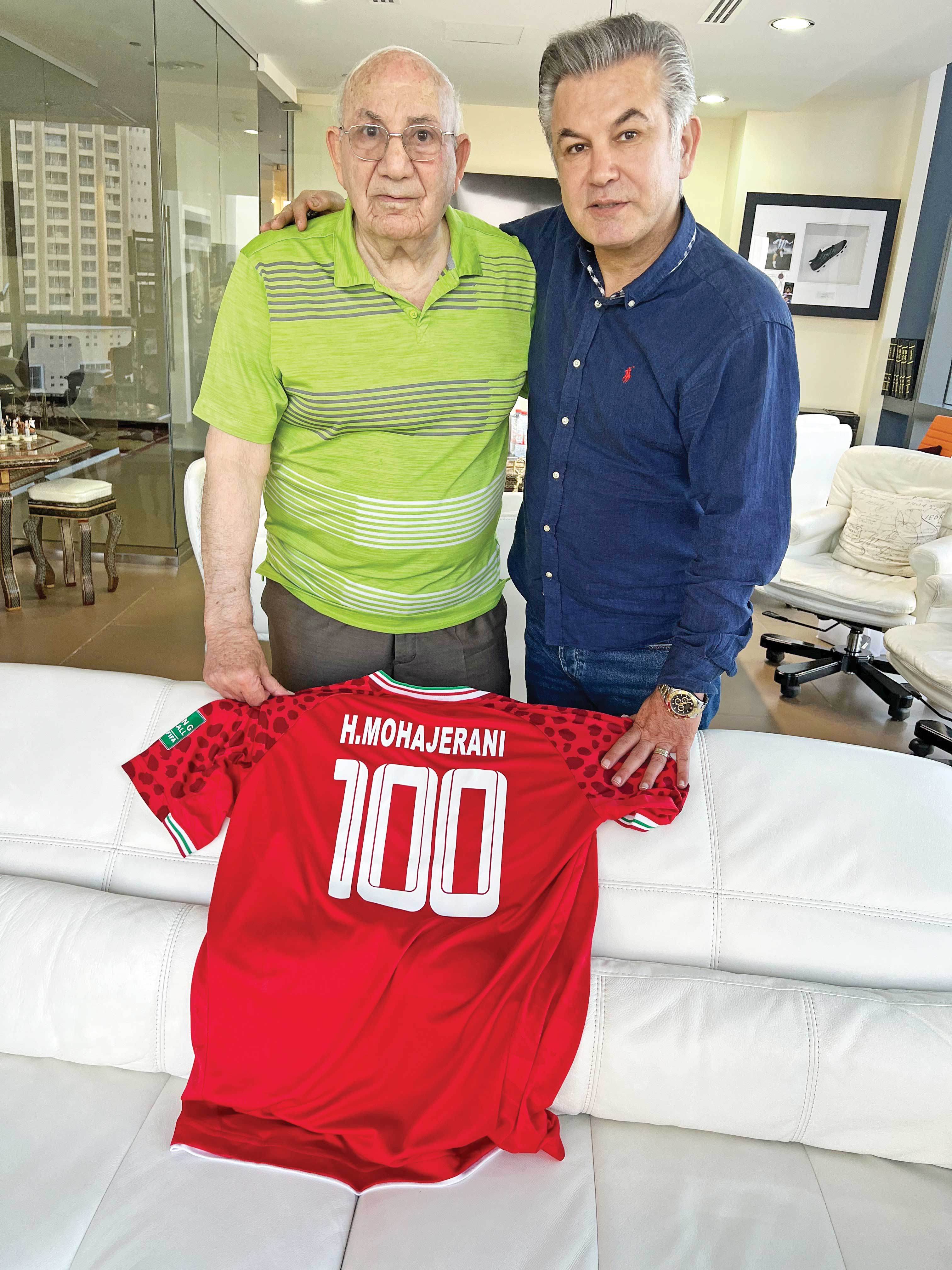 حشمت مهاج0ران0ي که آخرين قهرماني را با تيم ملي در آسيا به‌دست آورد، از شرايط امروز فوتبال ايران ‌قبل از آغاز جام‌ملت‌ها و شانس قهرماني ايران صحبت کرده است