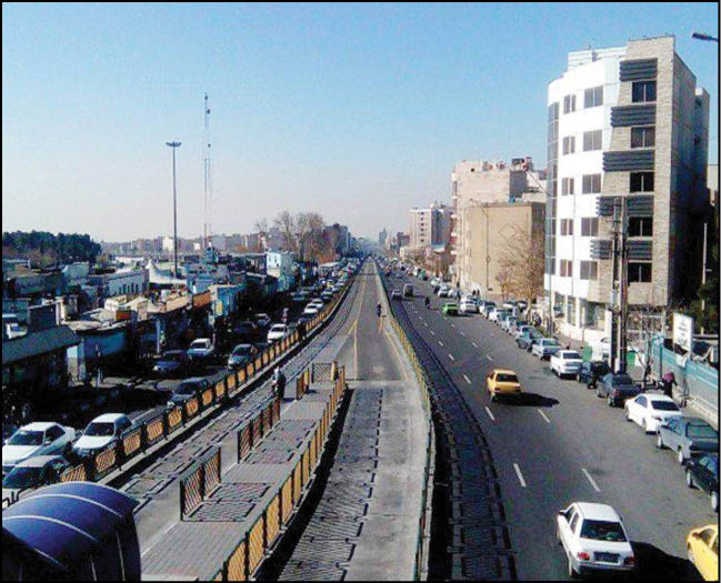 رخت جوانی بر تن خیابان پیر