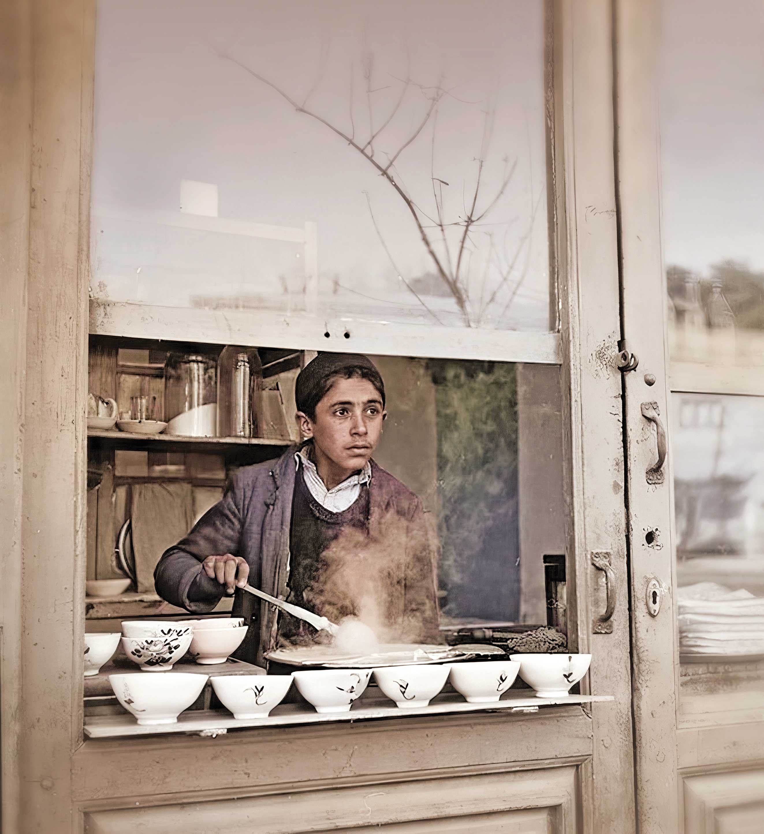 در روزگار نه‌چندان دور سرسفره پایتخت‌نشینان غذاهای مغذی و لذیذ خودنمایی می‌کرد