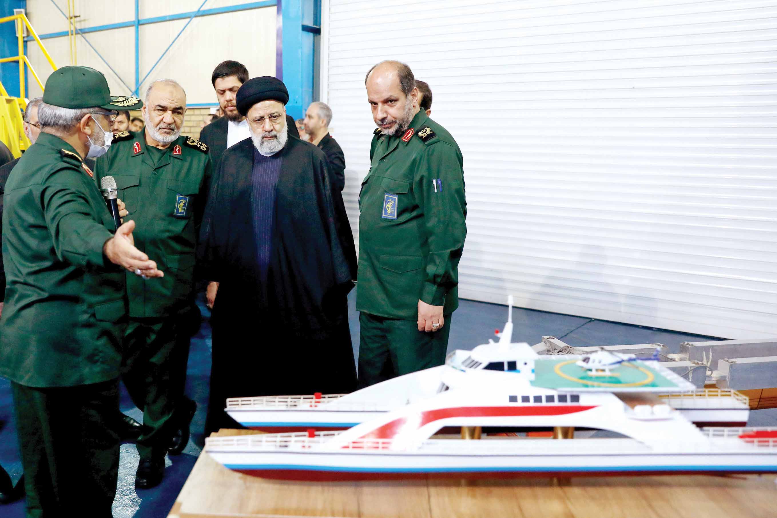 بازدید رئیس‌جمهور از دانشگاه امام‌حسین‌ ع‌