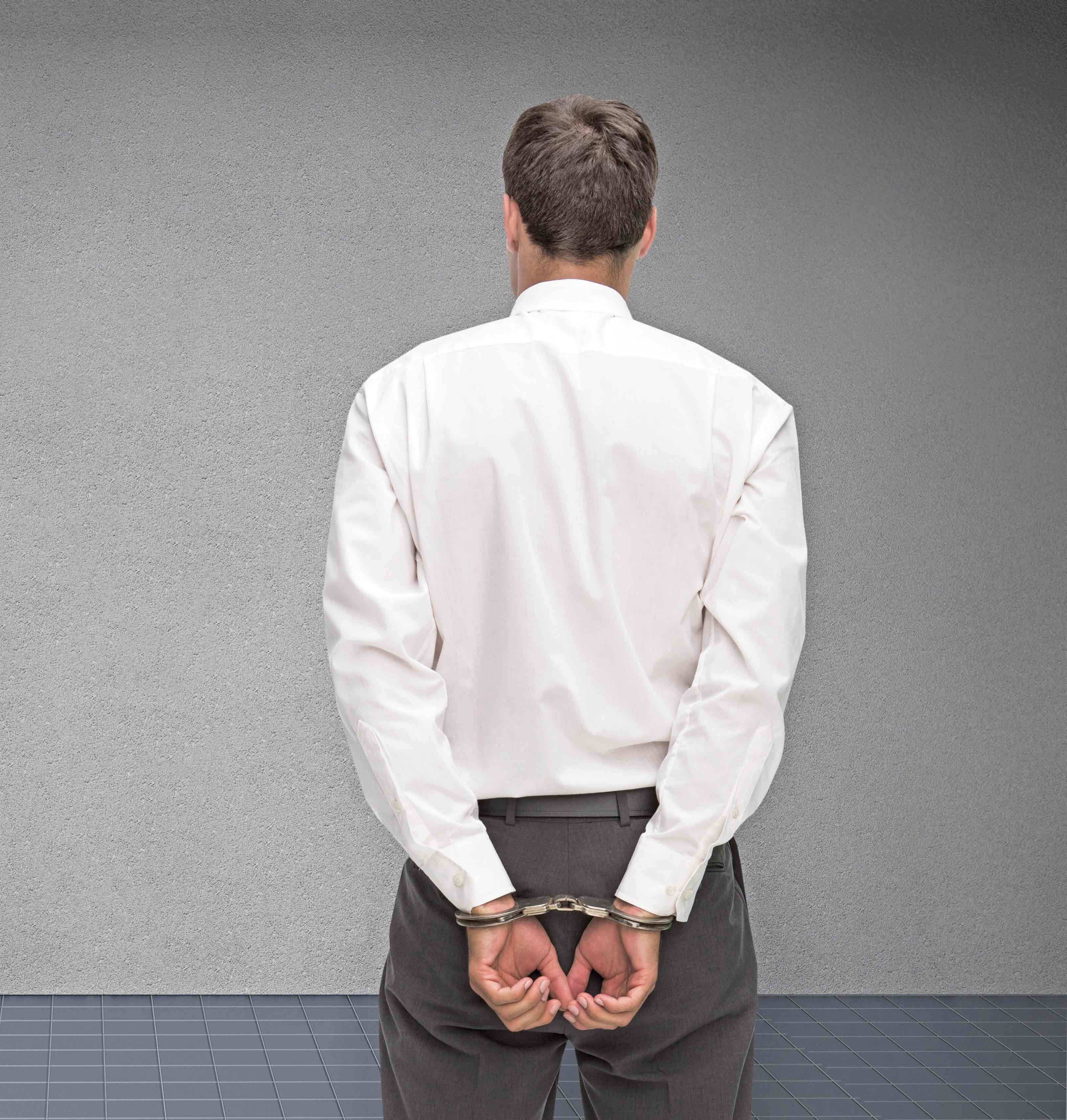 همه راه‌هایی که ممکن است باعث شوند ناخواسته تبدیل به شریک جرم کلاهبردار اینترنتی شوید