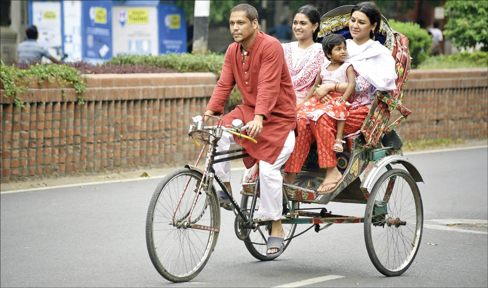 جمعیت 22میلیونی ریکشا و فیلمبرداری با سوپراستارها